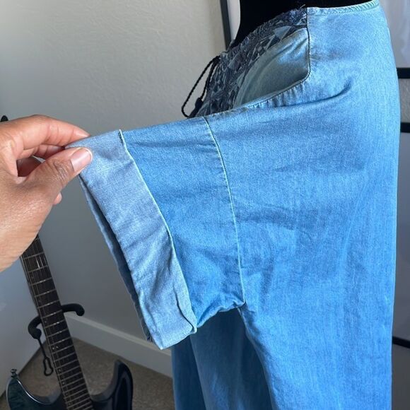 Old Navy Embroidered Short Sleeve Shift Dress - Picture 5 of 13